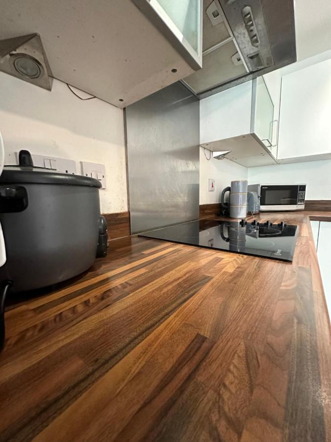 New Build 2 Bedroom With 2 Bath In Londra Exterior foto