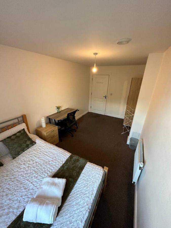 New Build 2 Bedroom With 2 Bath In Londra Exterior foto