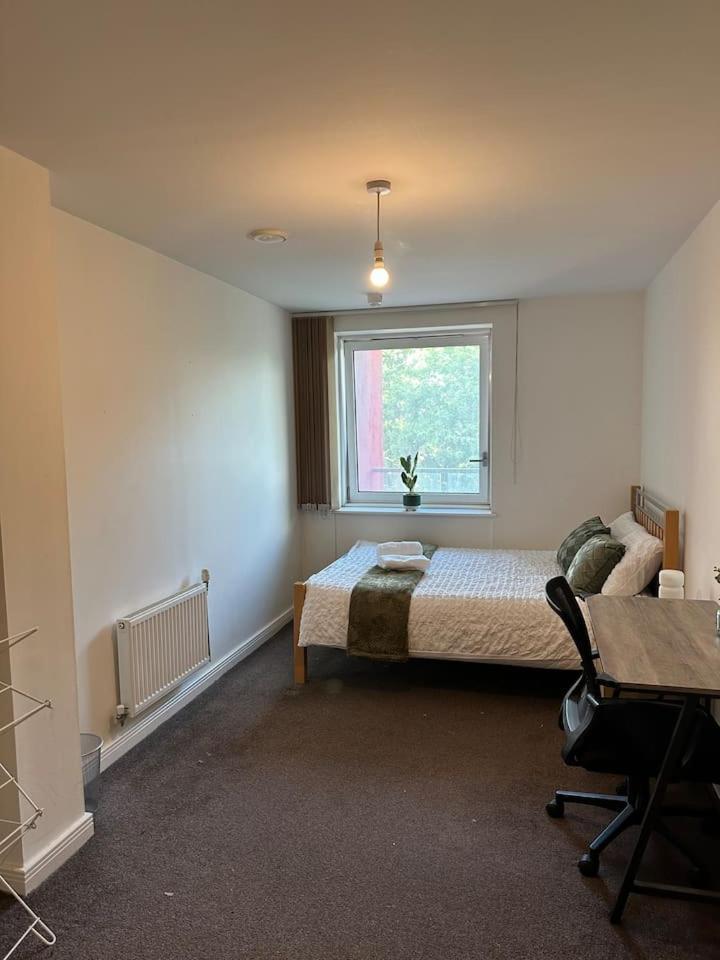 New Build 2 Bedroom With 2 Bath In Londra Exterior foto
