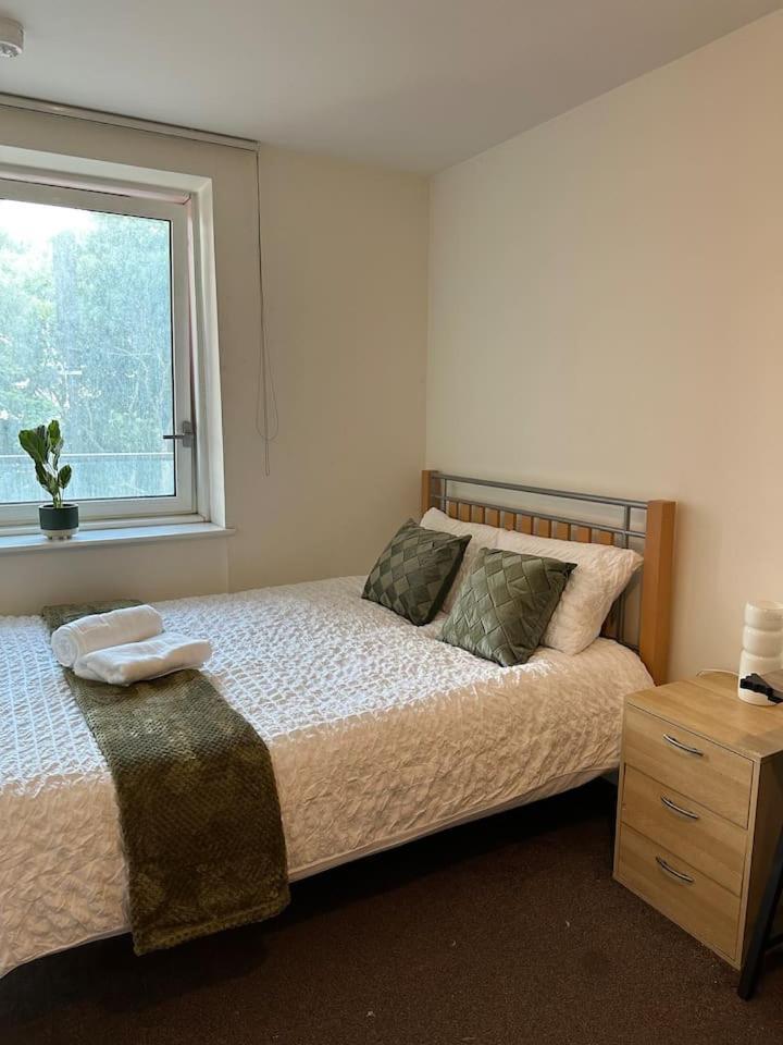 New Build 2 Bedroom With 2 Bath In Londra Exterior foto